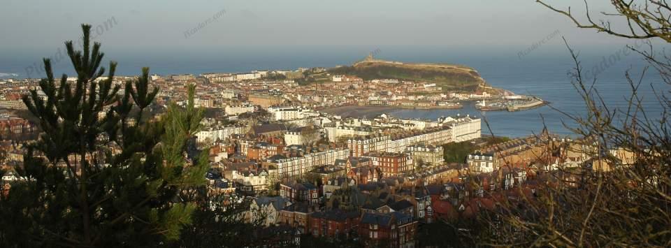 Scarborough from Oliver's mount Large Version