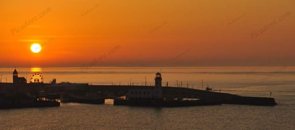 Scarborough harbour sunrise Large Version