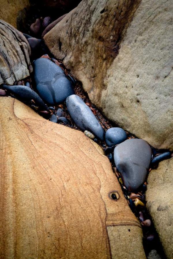 Shoreline Boulders (00852e-ny) Large Version