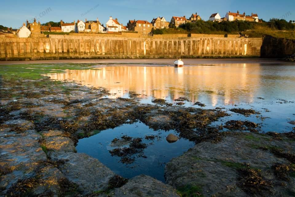 Early Morning, Robin Hoods Bay (02462e-y) Large Version