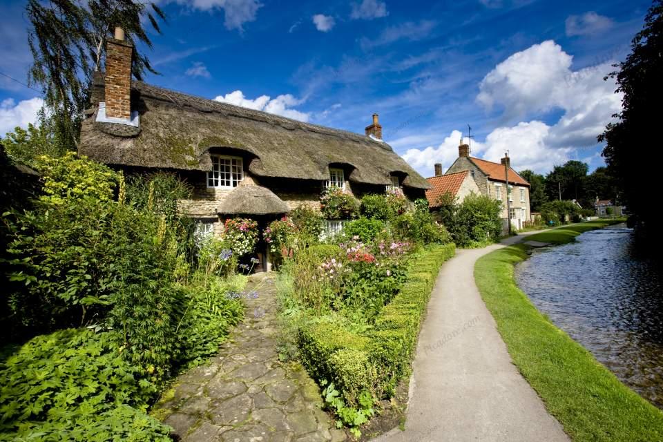 The Cottage, Thornton le Dale (D17084Y) Large Version