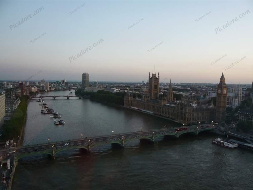 Houses of parliament  Large Version